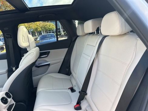 New 2026 Mercedes-Benz GLC 300 4MATIC image 19