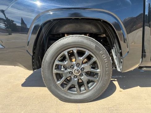 Used 2024 Toyota Tundra Platinum image 10