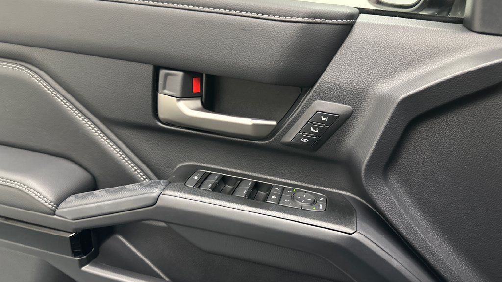 New 2026 Toyota 4Runner Limited AWD/4WD image 17