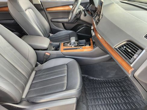 Used 2023 Audi Q5 2.0T Premium Plus w/ Premium Plus Package AWD/4WD image 15