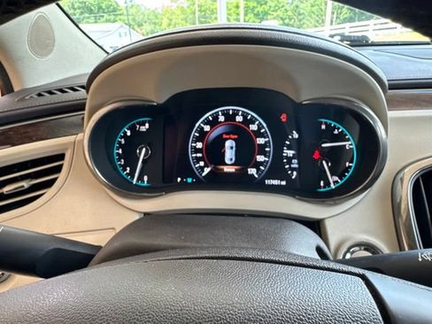 Used 2014 Buick LaCrosse Premium w/ Driver Confidence Package FWD image 16