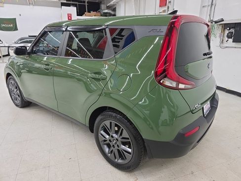 Used 2021 Kia Soul EX FWD image 4