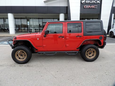 Used 2016 Jeep Wrangler Unlimited Rubicon image 8
