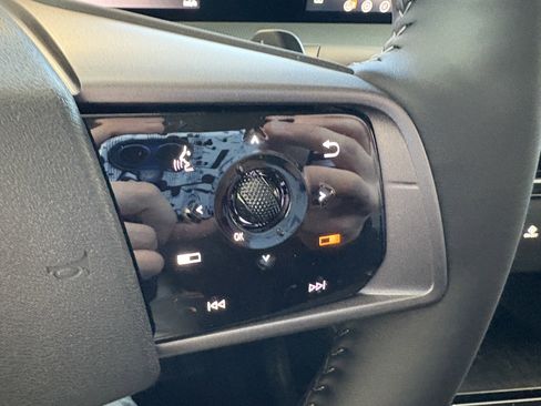 Used 2025 Nissan Murano SL w/ Cargo Package image 13