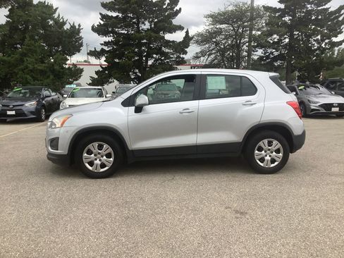 Used 2016 Chevrolet Trax LS FWD image 5