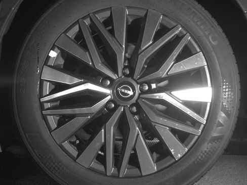 Used 2025 Nissan Altima 2.5 SV image 14