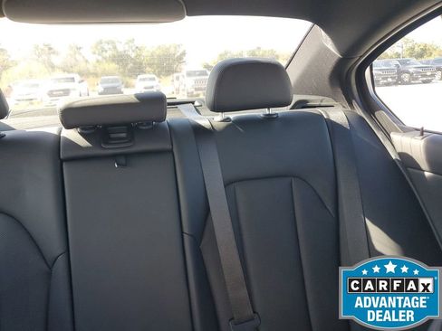 Used 2023 BMW 330i Sedan w/ M Sport Package image 15