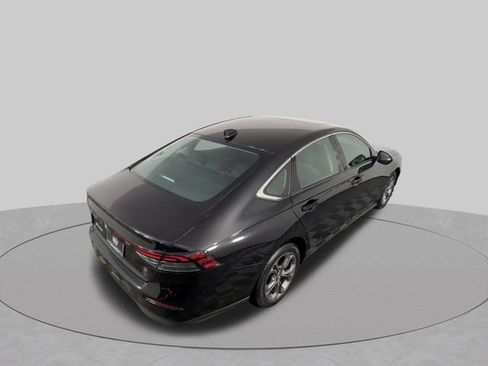 Used 2023 Honda Accord EX image 37