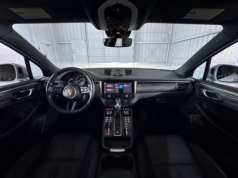 Used 2022 Porsche Macan GTS AWD/4WD image 21