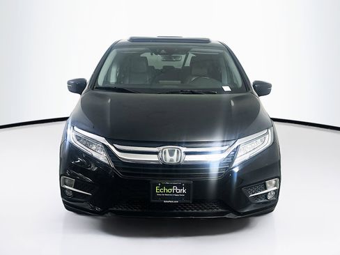 Used 2019 Honda Odyssey Elite image 2