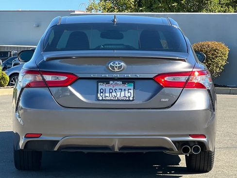 Certified 2019 Toyota Camry SE w/ Convenience Package FWD image 8