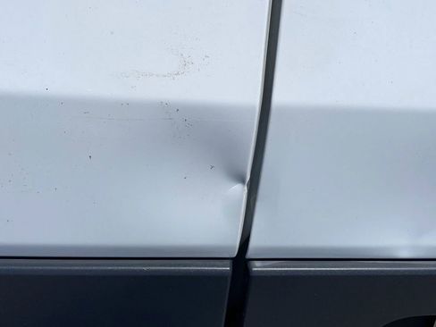 Used 2018 Ford Transit 250 148 Medium Roof RWD image 46