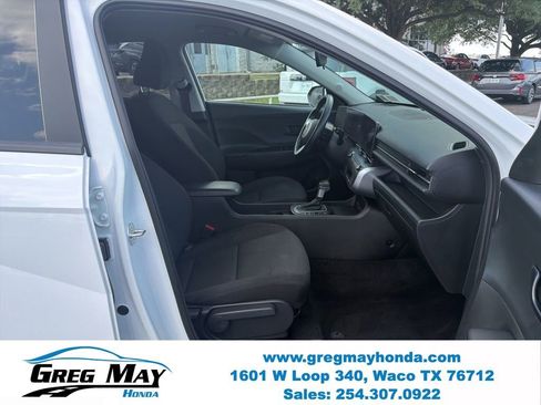 Used 2025 Hyundai Kona SEL AWD/4WD image 31