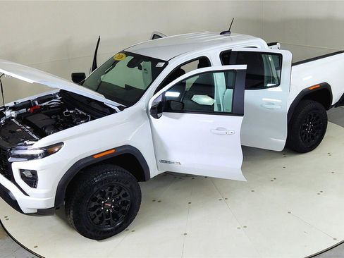 New 2026 GMC Canyon Elevation RWD image 25