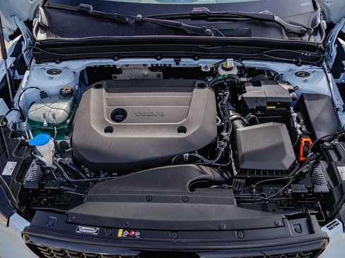 New 2026 Volvo XC40 B5 Plus w/ Protection Package Premier image 28
