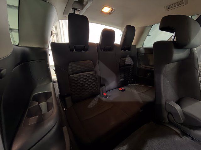 Used 2025 Nissan Pathfinder SV FWD image 15