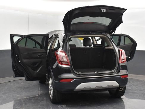 Used 2018 Buick Encore Preferred AWD/4WD image 38