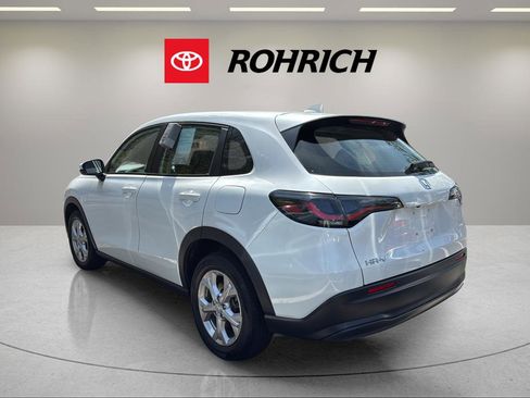 Used 2023 Honda HR-V LX image 6