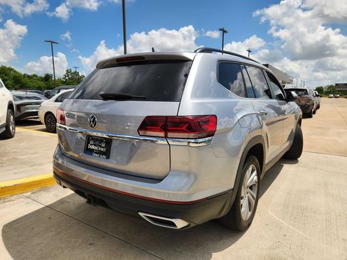 Used 2023 Volkswagen Atlas SE FWD image 7