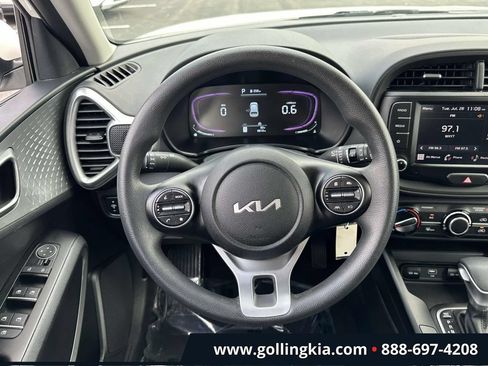 Certified 2023 Kia Soul LX w/ Option Group 015 FWD image 11