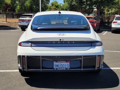 Used 2024 Hyundai Ioniq 6 SE RWD image 7