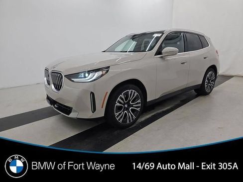 Used 2025 BMW X3 xDrive30i AWD/4WD image 1