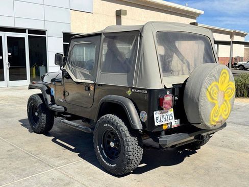 Used 1990 Jeep Wrangler S AWD/4WD image 4