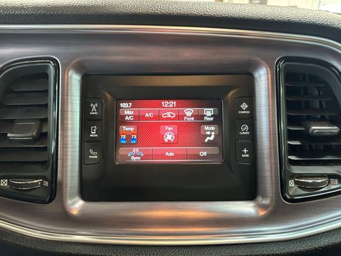 Used 2017 Dodge Challenger R/T image 26