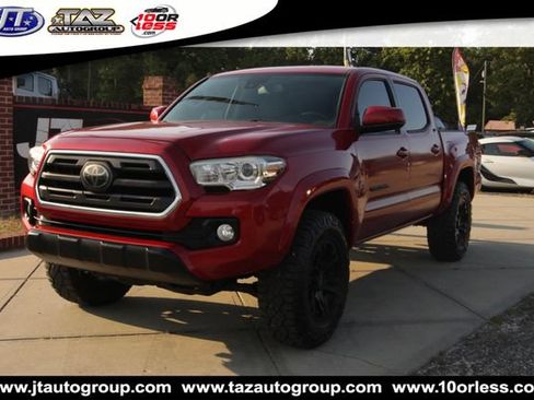 Used 2019 Toyota Tacoma SR5 AWD/4WD image 3