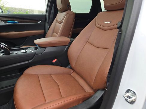 New 2025 Cadillac XT5 Premium Luxury image 26