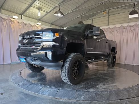 Used 2017 Chevrolet Silverado 1500 LTZ Z71 w/ LTZ Plus Package image 3