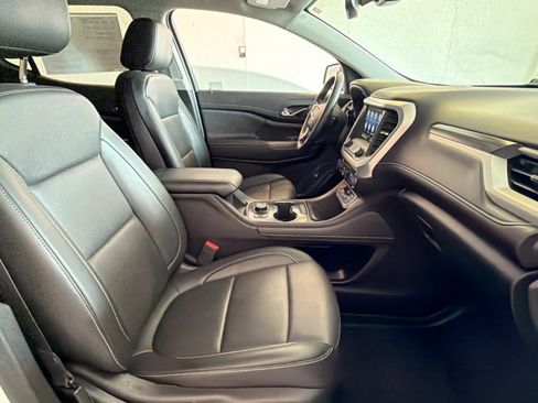 Used 2023 GMC Acadia SLT FWD image 26