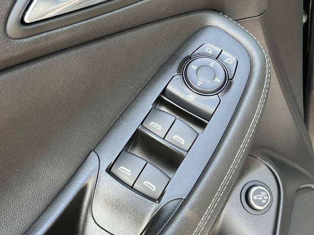 Used 2023 Buick Encore GX Essence w/ Experience Buick Package AWD/4WD image 29