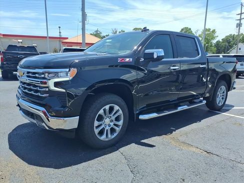 New 2026 Chevrolet Silverado 1500 LTZ w/ Z71 Off-Road Package AWD/4WD image 8