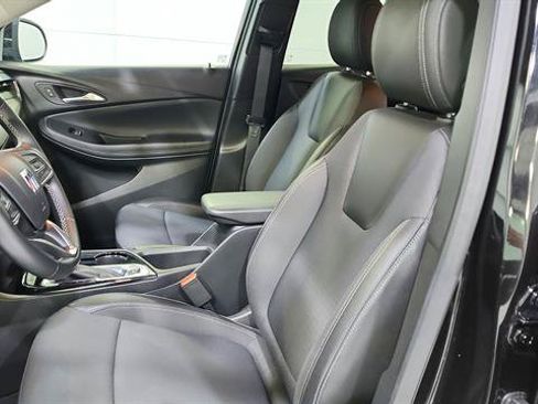 Used 2025 Buick Encore GX Preferred FWD image 11