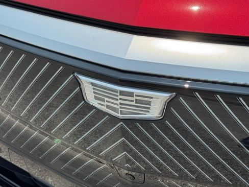 New 2025 Cadillac Lyriq Luxury image 7