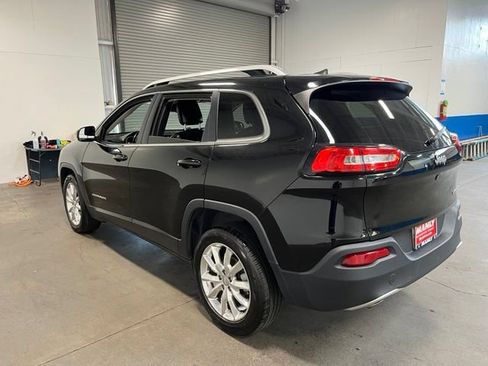 Used 2017 Jeep Cherokee Limited FWD image 5