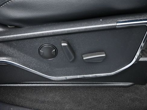 Used 2023 Ford F150 Lariat w/ Max Trailer Tow Package image 26