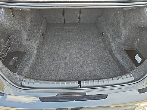 Used 2018 BMW 530i xDrive w/ Premium Package image 25