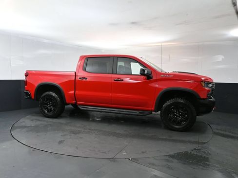 Used 2024 Chevrolet Silverado 1500 ZR2 AWD/4WD image 7