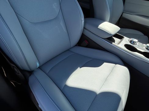 Certified 2026 Genesis GV70 2.5T Advanced image 52