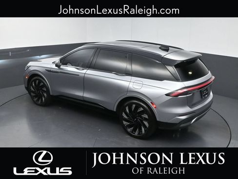 Used 2024 Lincoln Nautilus Reserve w/ Equipment Group 202A AWD/4WD image 21