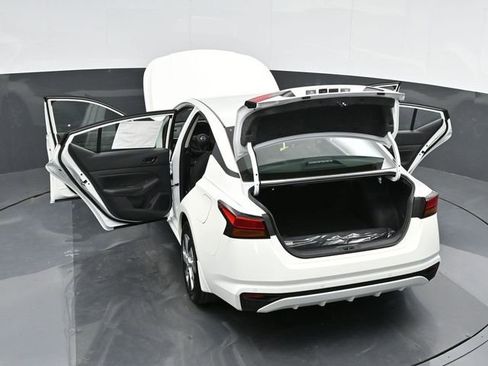 Used 2025 Nissan Altima 2.5 S image 50