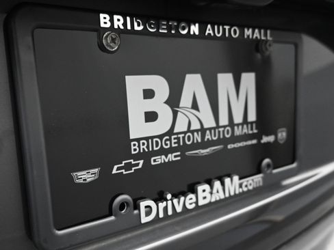 Used 2023 Jeep Grand Cherokee Limited AWD/4WD image 31