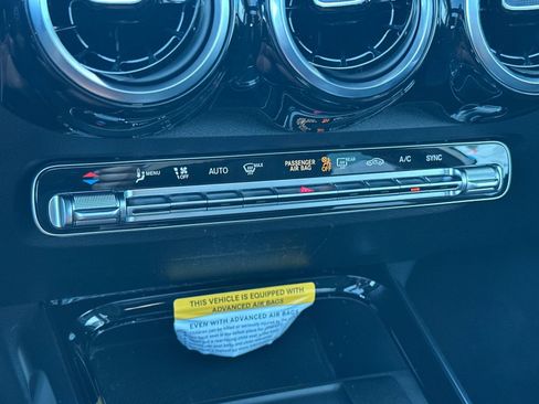 Certified 2026 Mercedes-Benz GLB 250 4MATIC image 22