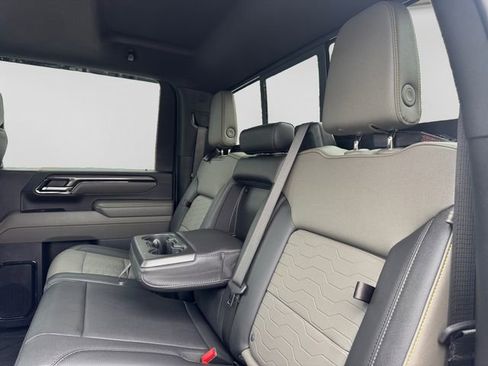 Used 2024 Chevrolet Silverado 2500 ZR2 w/ Snow Plow Prep/Camper Package image 22