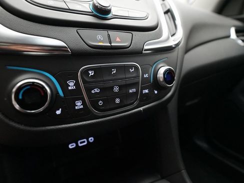 Used 2024 Chevrolet Equinox LT w/ LPO, Floor Liner Package image 21