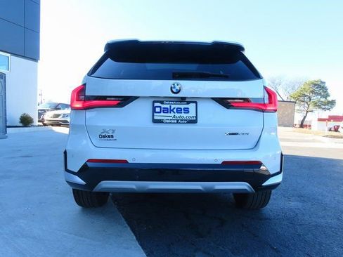 Used 2023 BMW X1 xDrive28i image 6