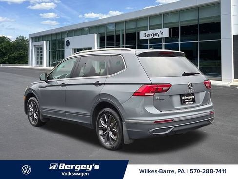 Certified 2024 Volkswagen Tiguan SE AWD/4WD image 8