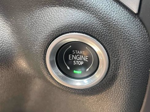 Used 2022 Chevrolet Silverado 1500 LT AWD/4WD image 18